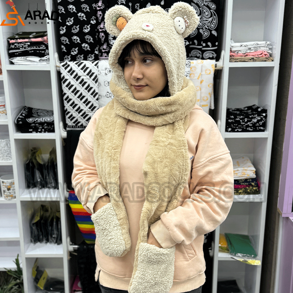 کلاه زمستانی شالدار کرمی بزرگ