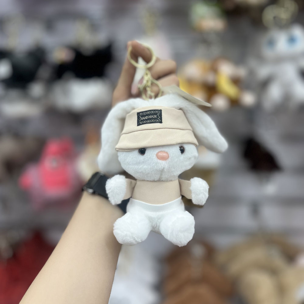 آویز بانی کلاه دار